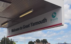 Great Yarmouth station sign